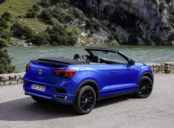 Volkswagen T-Roc Cabriolet : un crossover compact pour rouler cheveux au vent