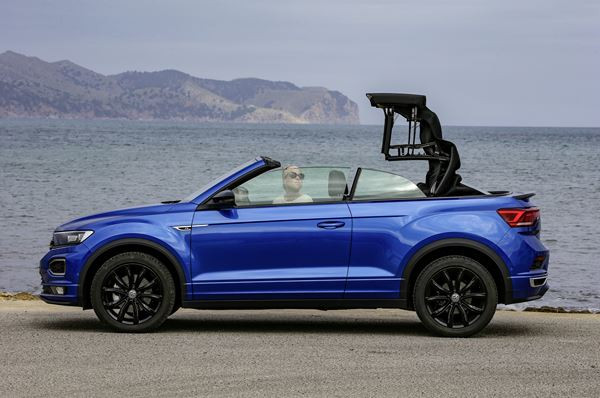 Volkswagen T-Roc Cabriolet : un crossover compact pour rouler cheveux au vent