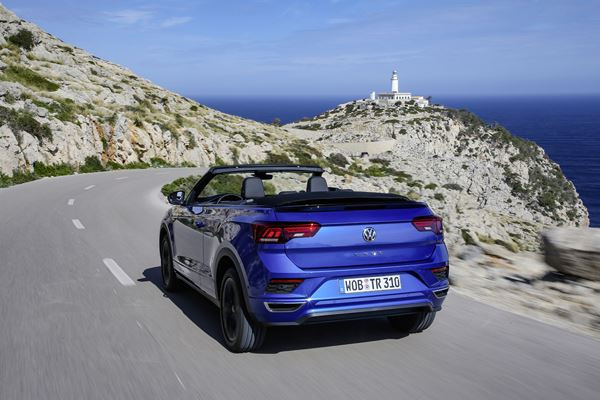 Volkswagen T-Roc Cabriolet : un crossover compact pour rouler cheveux au vent