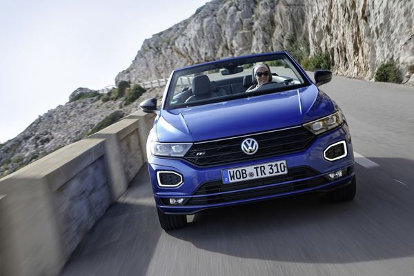 Volkswagen T-Roc Cabriolet : un crossover compact pour rouler cheveux au vent