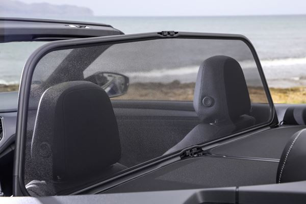 Volkswagen T-Roc Cabriolet : un crossover compact pour rouler cheveux au vent