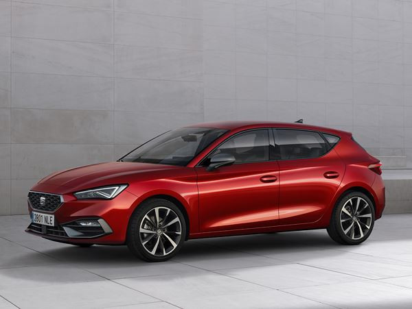 La Seat Leon adopte sur une face avant déterminée avec un aspect tridimensionnel