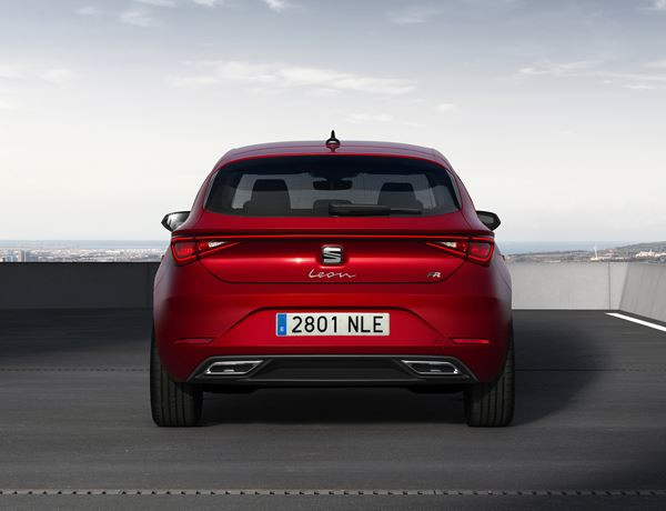 La Seat Leon adopte sur une face avant déterminée avec un aspect tridimensionnel