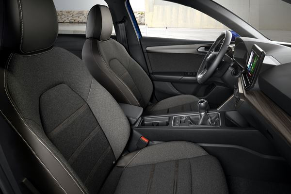 Le break compact Seat Leon Sportstourer adopte une silhouette déterminée
