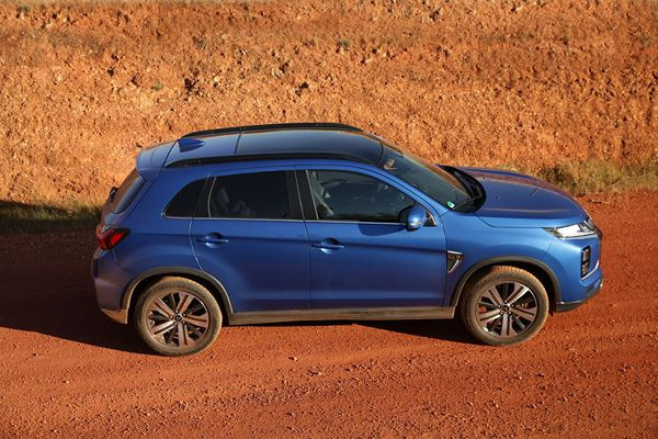 Le SUV compact Mitsubishi ASX affiche un style extérieur robuste