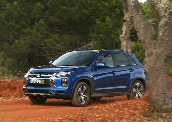 Le SUV compact Mitsubishi ASX affiche un style extérieur robuste
