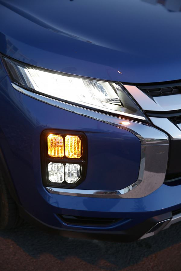 Le SUV compact Mitsubishi ASX affiche un style extérieur robuste