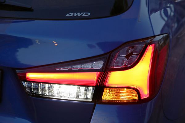 Le SUV compact Mitsubishi ASX affiche un style extérieur robuste