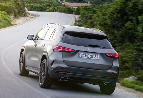 Le SUV compact Mercedes GLA prend de la hauteur et du muscle