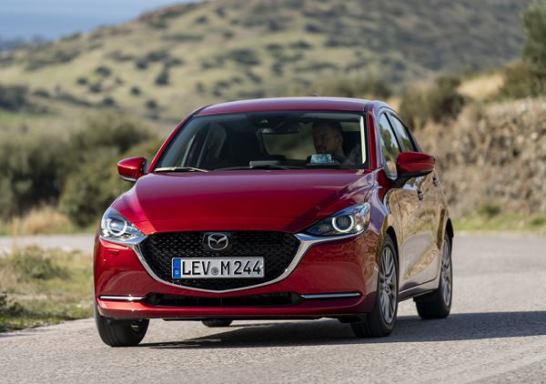 La Mazda 2 restylée affiche les attributs stylistiques du design Kodo