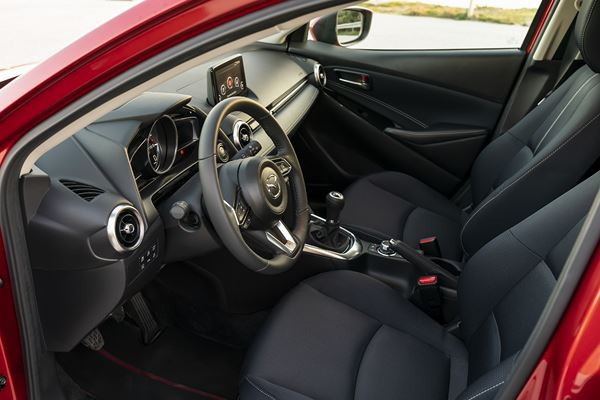 La Mazda 2 restylée affiche les attributs stylistiques du design Kodo