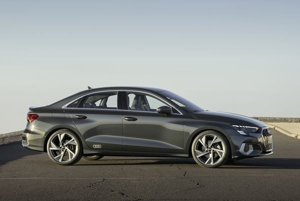 Audi A3 Berline: une berline compacte à coffre aux lignes latérales prolongées