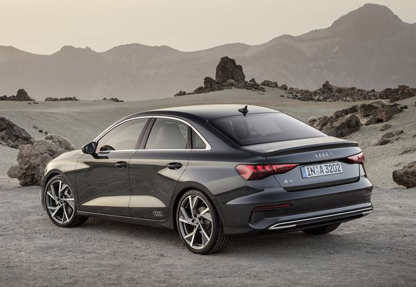 Audi A3 Berline: une berline compacte à coffre aux lignes latérales prolongées