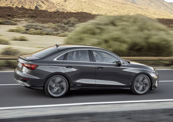 Audi A3 Berline: une berline compacte à coffre aux lignes latérales prolongées