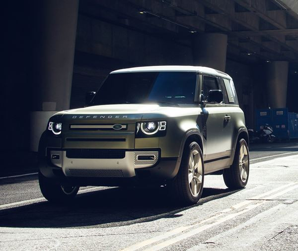 Le Land Rover Defender 90 est conçu pour surmonter les routes extrêmes