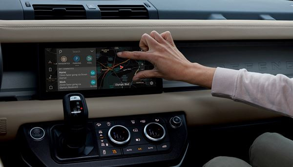 Le Land Rover Defender 90 est conçu pour surmonter les routes extrêmes