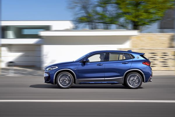 La BMW X2 xDrive25e hybride rechargeable affiche une autonomie électrique de 53 km