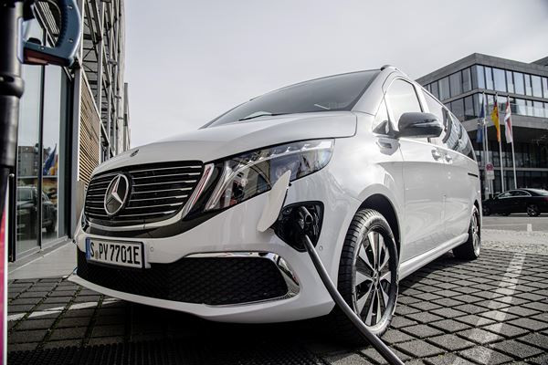 Le grand monospace électrique Mercedes EQV revendique une autonomie de 353 km