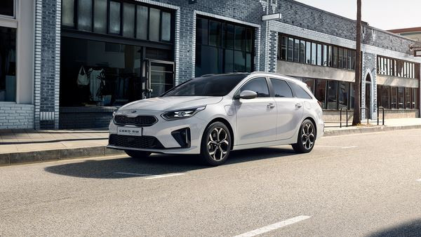 La Kia Ceed SW hybride rechargeable revendique une autonomie électrique de 50 km