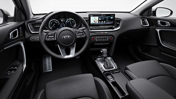 La Kia Ceed SW hybride rechargeable revendique une autonomie électrique de 50 km