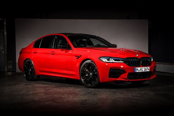 La berline hautes performances BMW M5 Competition atteint les 100 km/h en 3,3 s