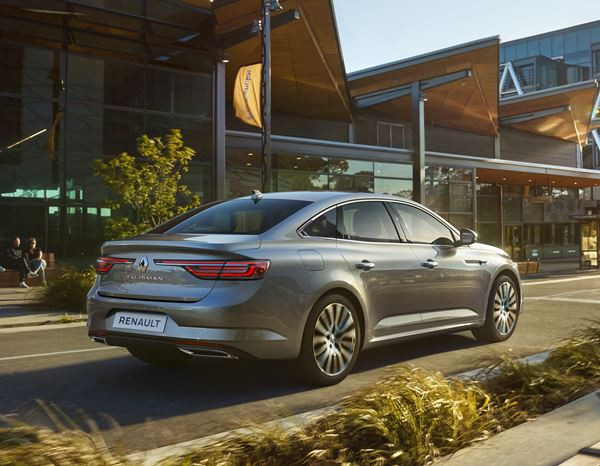 La berline de taille intermédiaire Renault Talisman affiche un design plus affirmé