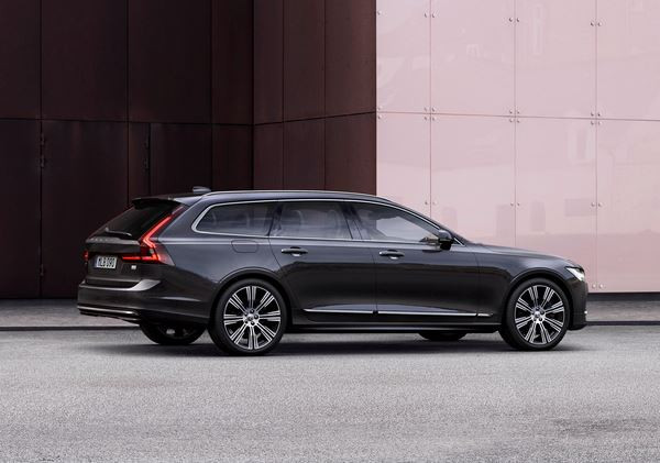 Le grand break Volvo V90 s'offre des micro retouches