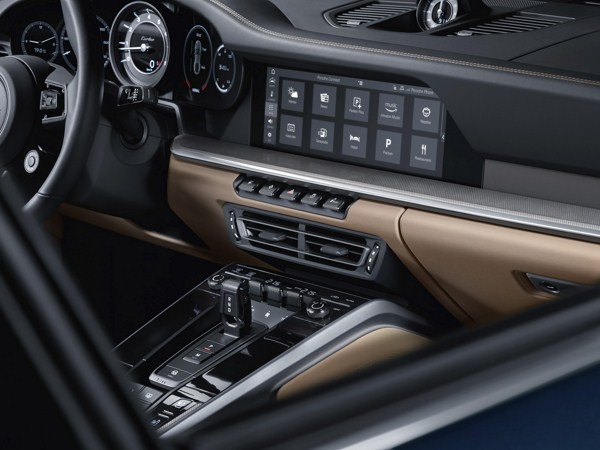 La Porsche 911 Turbo Coupé débite une puissance de 580 ch