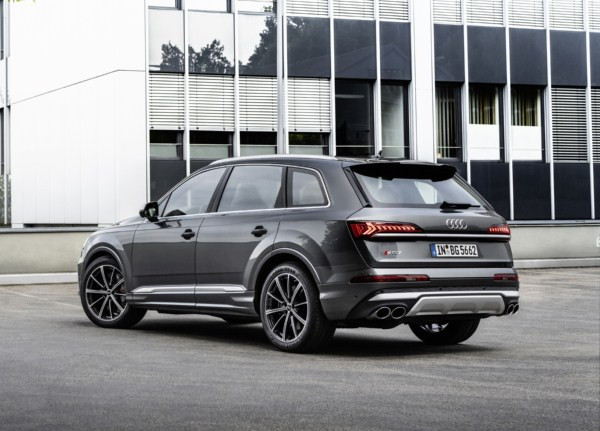 L’Audi SQ7 hautes performances embarque un moteur V8 TFSI de 507 ch
