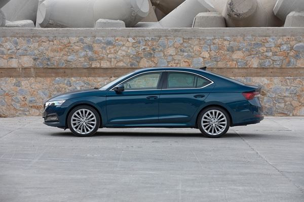 La berline Skoda Octavia affiche un design extérieur plus émotionnel