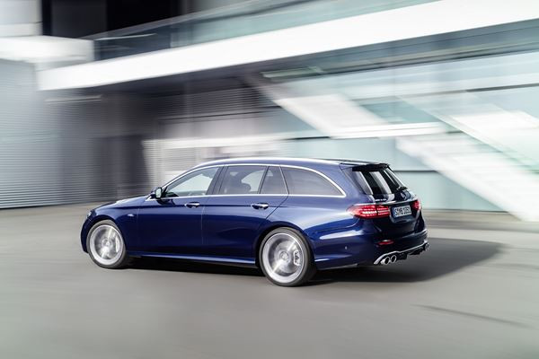 La Mercedes Classe E Break s'offre un design plus dynamique