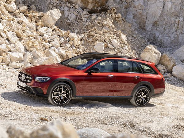 La Mercedes Classe E All-Terrain s'offre un design marquant
