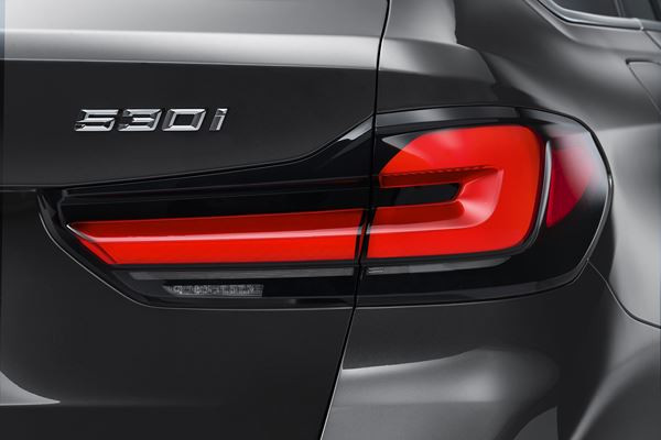 La BMW Série 5 Touring affiche une prestance renforcée