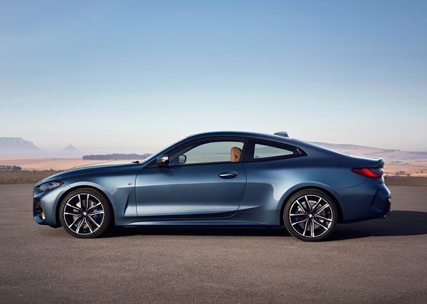 Le coupé deux-portes BMW Série 4 revendique une expérience de conduite sportive