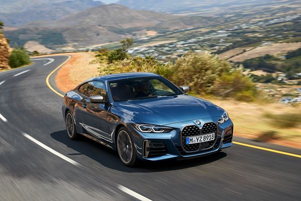 Le coupé deux-portes BMW Série 4 revendique une expérience de conduite sportive
