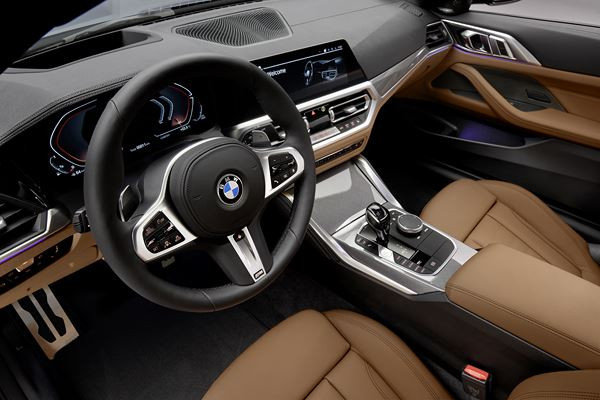 Le coupé deux-portes BMW Série 4 revendique une expérience de conduite sportive