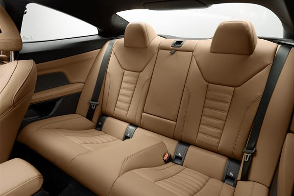 Le coupé deux-portes BMW Série 4 revendique une expérience de conduite sportive