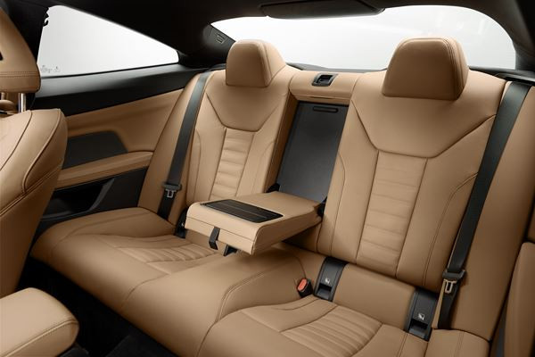 Le coupé deux-portes BMW Série 4 revendique une expérience de conduite sportive
