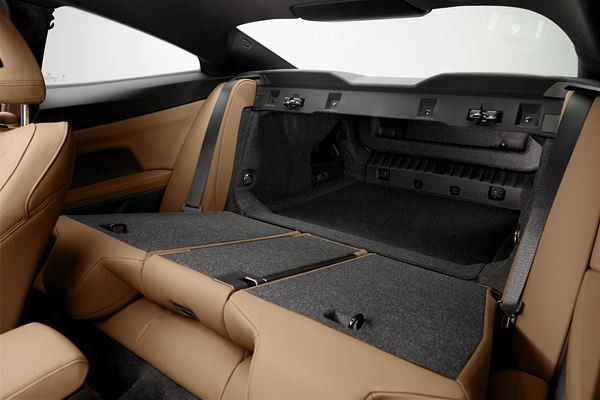 Le coupé deux-portes BMW Série 4 revendique une expérience de conduite sportive