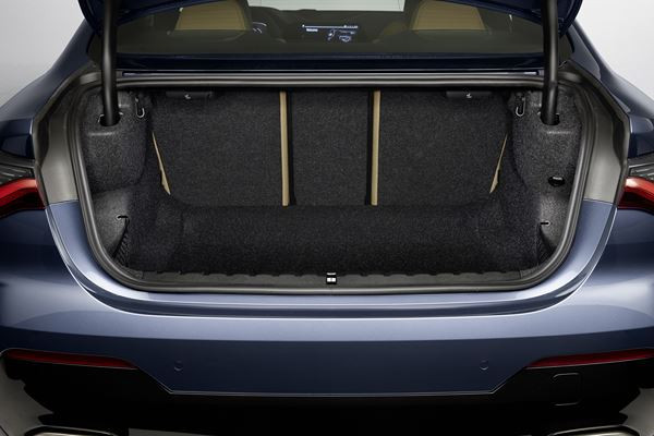 Le coupé deux-portes BMW Série 4 revendique une expérience de conduite sportive