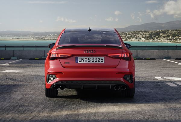La compacte sportive Audi S3 Berline 2.0 TFSI délivre 310 ch et 400 Nm