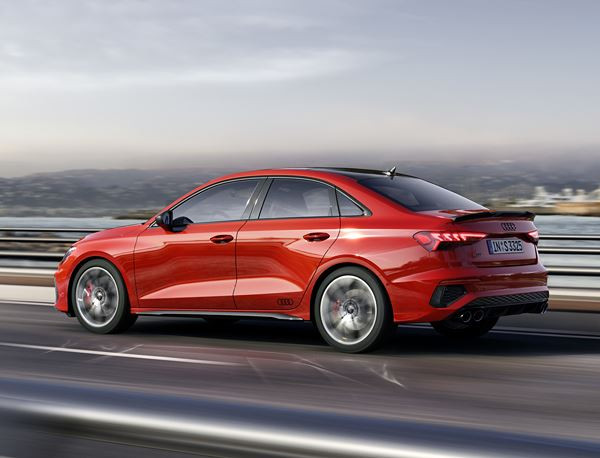 La compacte sportive Audi S3 Berline 2.0 TFSI délivre 310 ch et 400 Nm