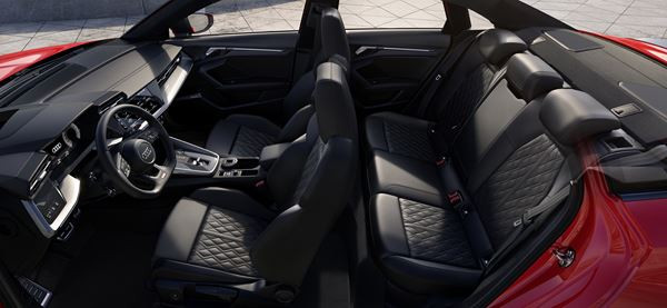 La compacte sportive Audi S3 Berline 2.0 TFSI délivre 310 ch et 400 Nm