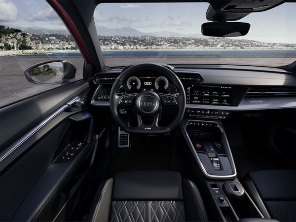 La compacte sportive Audi S3 Berline 2.0 TFSI délivre 310 ch et 400 Nm