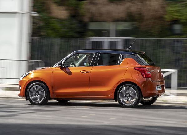 La Suzuki Swift restylée embarque une calandre 3D sportive