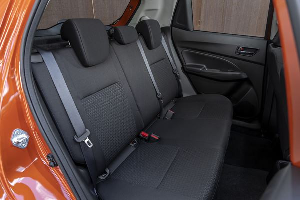 La Suzuki Swift restylée embarque une calandre 3D sportive