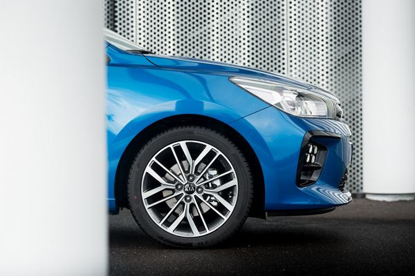 La Kia Rio restylée bénéficie d’un design subtilement modernisé