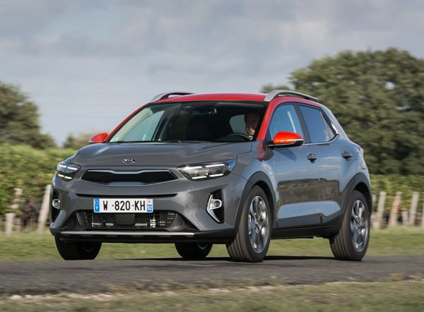 Le crossover urbain Kia Stonic restylé évolue subtilement