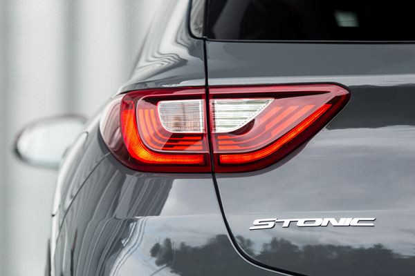Le crossover urbain Kia Stonic restylé évolue subtilement