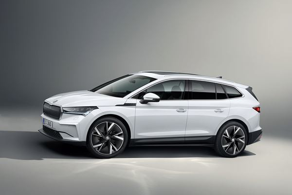 Le SUV électrique de taille intermédiaire Skoda Enyaq iV en approche